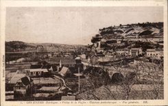 CPA Les Eyzies Vallee de la Vezere Capitale prehistorique Vue generale