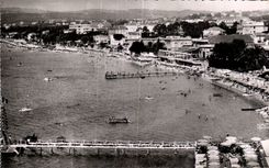 Pinos de Juan - ver el hotel tomado los bancos hermosos - CPA