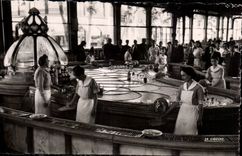 CPSM Vichy Queen of the cities water Chomel Source