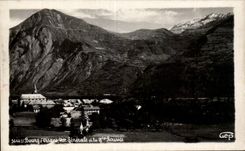 CPSM Borough Oisans View and the large russet-red ones