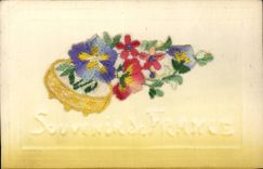 CPA Fantaisie Decor brode Fleurs Souvenir de France