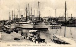 CPA Trouville Deauville Le bassin des yachts