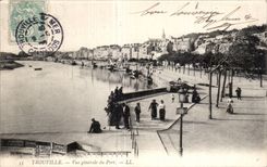 CPA Trouville Vue generale du port