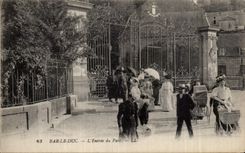 CPA Bar the Duke Entering of the park