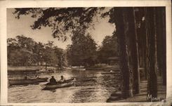 CPA Paris Bois de Boulogne Une partie de canot 