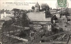 Avallon - Ancien Rempart - La Tour Beurdlaine - Vue prise des Chaumes - CPA 