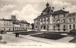 Meaux - La Place de l Hotel de Ville - CPA 