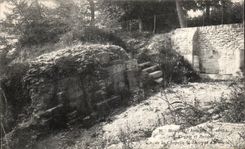 Montfort l Amaury - Crypte et Ruines - CPA 