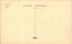 CPA Montfort l Amaury Un coin du cloitre