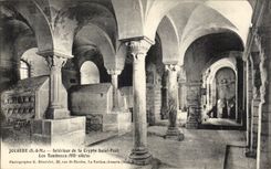 CPA Interior Jouarre of the Saint Paul crypt tombs