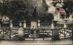 CPA Palais de Fontainebleau la fontaine de Diane 