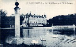 CPA Rambouillet the castle seen of island to the kitchen garden