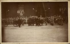 CPA Militaria Funerailles of the Marshal Foch Notre Dame March 26th 1929 the body relates to the barrel