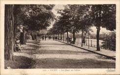 CPA Vichy quays of Allier