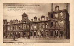 CPA Militaria Reims town hall after sets fire to