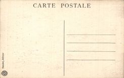 CPA Militaria Reims Cathedral Seen interior with the breaches of the vault