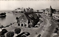 Trouville - La Poissonnerie et le Casino - CPA 