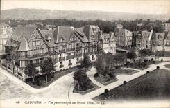 CPA Cabourg Vue panoramique du grand hotel