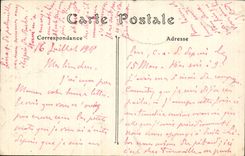 CPA Militaria Bombardement of Reims Degat causes by a shell of 210 on stable of the Large Bazaar (Court Piece)