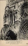 CPA Militaria Reims the cathedral Left the left gate after the bombardment