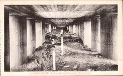 CPA Militaria Douaumont the trench of the bayonets Seen interior