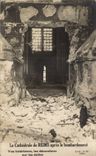CPA Militaria Reims the cathedral after the bombardment Seen interior debris on the flagstones