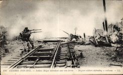 CPA Militaria Belgian Soldiers defending a railway