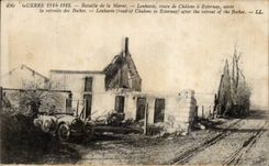 CPA Militaria Bataille of the Marne Lenharee road of Trawl-nets has Esternay after the retirement of the boches Automobile