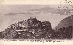 Eze - Vue sur le Village et le Cap Ferrat - CPA 