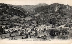 Vic sur Cere - Vue Generale - CPA