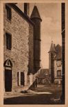 Salers - Un Coin de la Grande Place - CPA