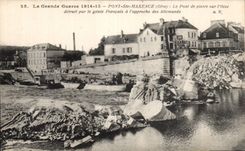 CPA Militaria Guerre 1914 Pont de Ste Maxence Le bridge of stone on Oise destroys by the French genius