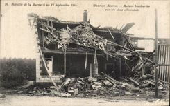 CPA Militaria Guerre 1914 Battles of the Marne House bombardee by the German shells