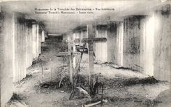 CPA Militaria War 1914 Monument of sliced bayonets