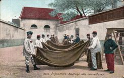 CPA Militaria War of 1914 Infantry Beating of the covers