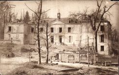 CPA Militaria Chaetau en ruinas