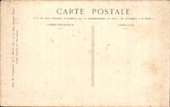 CPA Militaria On the Troupes face has shelter a Velo wood