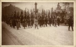 CPA Militaria War of 1914 1918 Funerailles of the marshal Foch March 26th 1929 flags of the dissolved regiments Paris