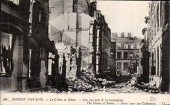 Guerra 1914 1918 de CPA Militaria viejos el crimen de Reims una calle cerca de la catedral