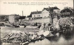 El santo Maxence de CPA Militaria Pont el puente afila con piedra alguno en Oise