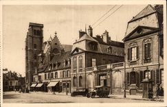 CPA Dijon Place Bossuet et eglise Saint Jean