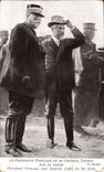 CPA Militaria La grande guerre 1914 Le President Poincareet le general Joffre sur le front 