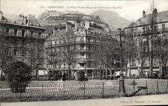 Grenoble - La Place Victor Hugo - Fort de la Bastille - CPA 