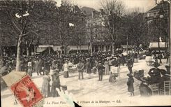 Grenoble - La Place Victor Hugo - L Heure de la Musique - CPA 