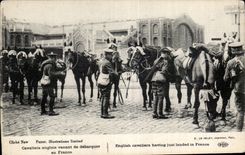 CPA Militaria Cavaliers anglais venant de debarquer en France