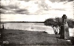 Mezieres en Brienne - L Etang de la Mer Rouge - CPA 