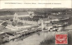 Fontgombault - L Ancienne Abbaye Ecole professionnelle de colonisation - CPA 