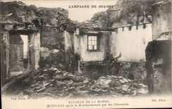 CPA Militaria Battles of the Montceau Marne after the bombardment by German