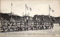 Paris - Festivals of the Victoire - July 14th 1919 - Militaria - Flags of Infantry - CPA
