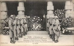 Paris - Militaria - 11 de noviembre de 1920 - Mommage con el desconocido melenudo - CPA